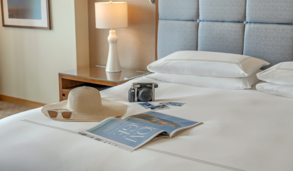 Deluxe King Room at Swissotel Al Ghurair