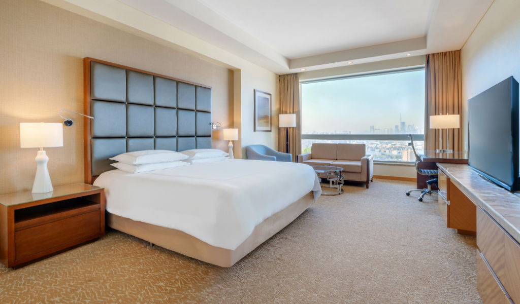 Classic King Room at Swissotel Al Ghurair
