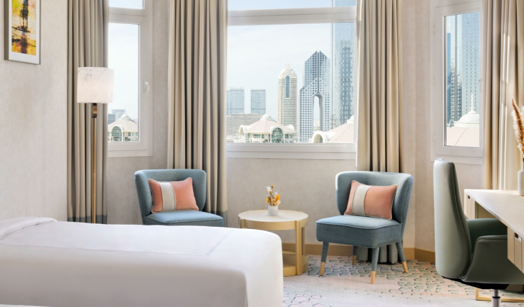 Deluxe Room Twin at Swissotel Al Murooj 